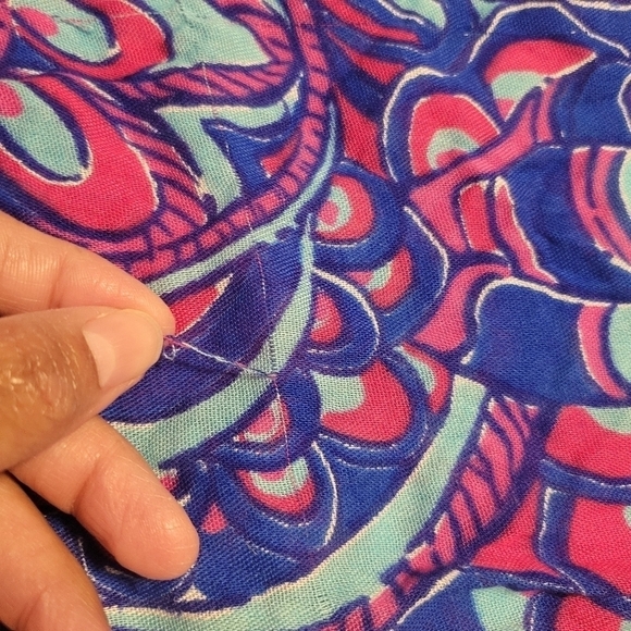 Lilly pulitzer Riley Infinity Scarf. - Picture 6 of 11